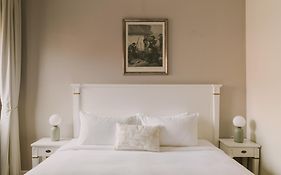 Sonder Salute Palace